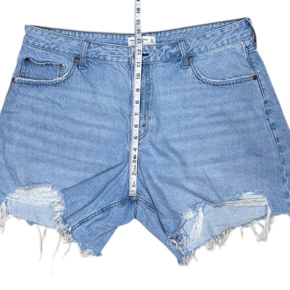 Abercrombie & Fitch - The Loose Short- Curvy Love Denim Shorts - Size 33 - Picture 5 of 7
